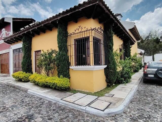 #2190 - Casa para Alquiler en La Antigua Guatemala - Sacatepéquez - 2